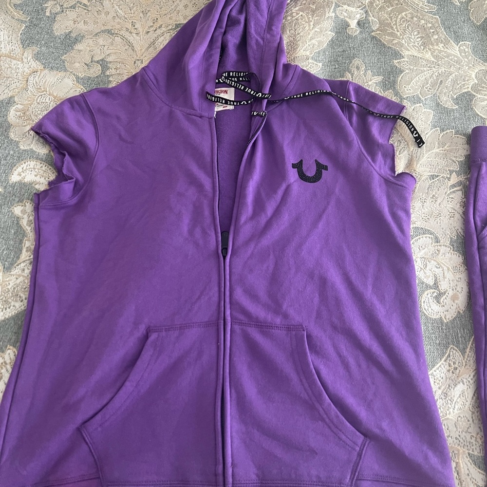 True Religion Set- New without Tags-never worn
